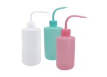 Plastic pipetfles.